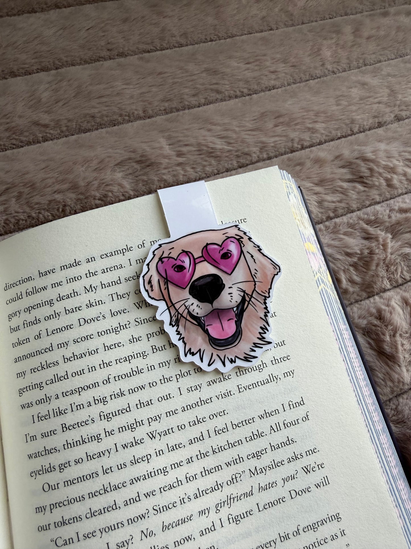 Golden Retriever Heart Sunglasses Magnetic Bookmark